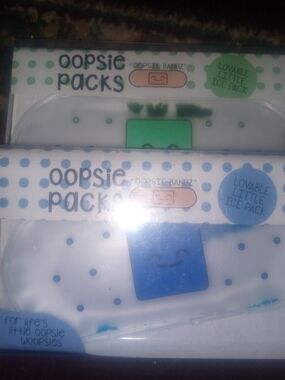Oopsie Packs Lovable Little Ice Pack - Blue & Green